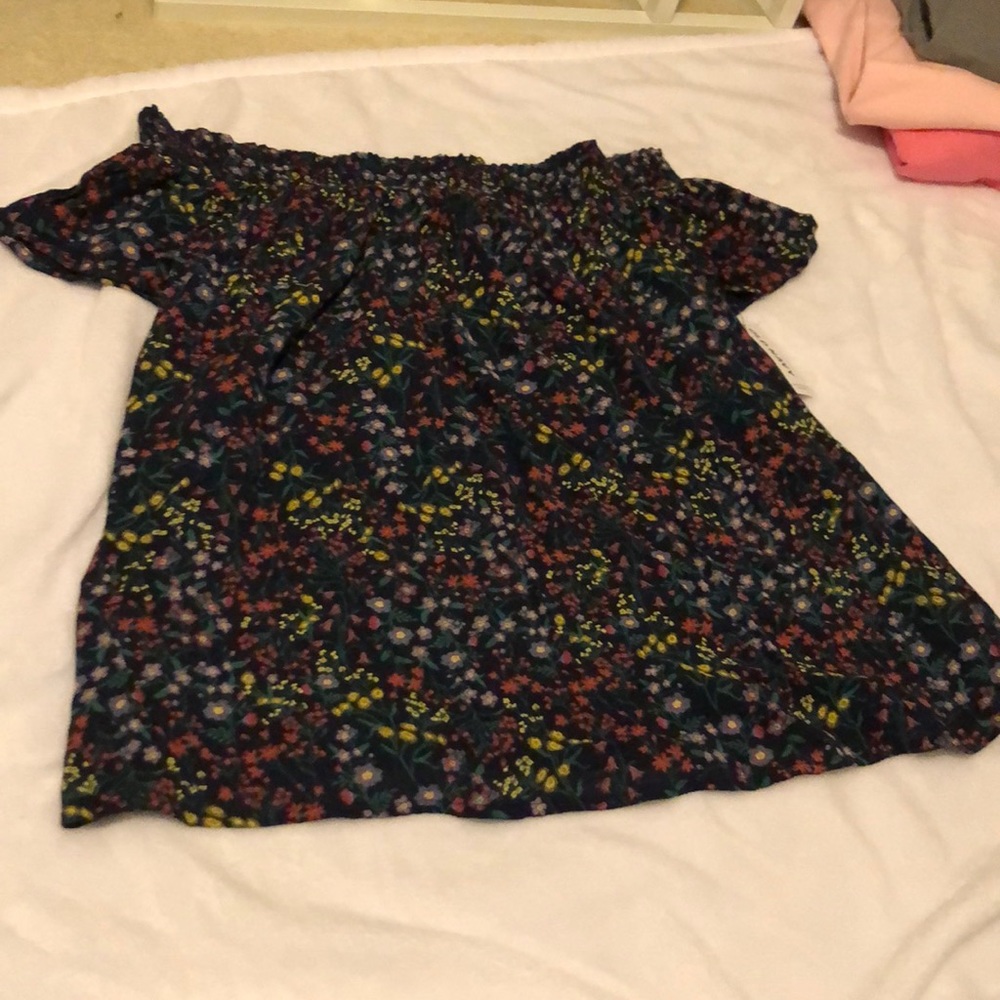 Old navy off-the-shoulder floral top